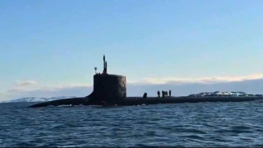 Evacuare de urgență a unui submarin american în apele Groenlandei: intervenția rapidă a armatei daneze