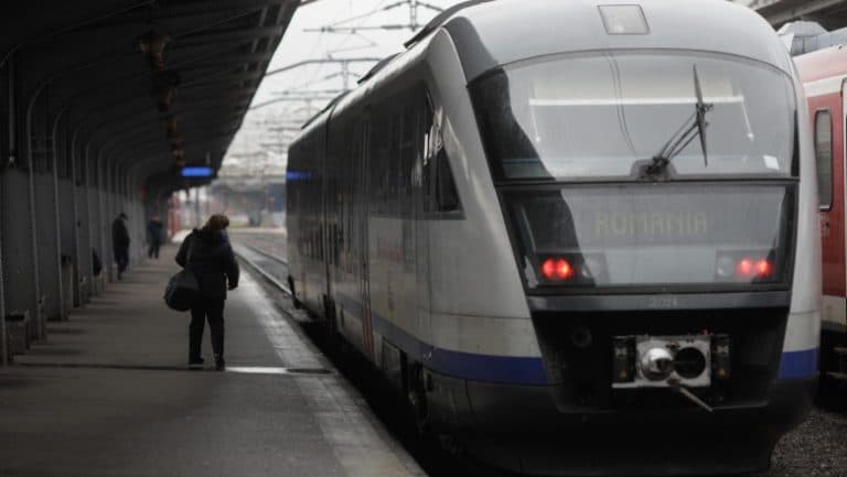 Accident în Gara de Nord din București: Un vagon CFR Călători a deraiat, iar traficul feroviar este oprit
