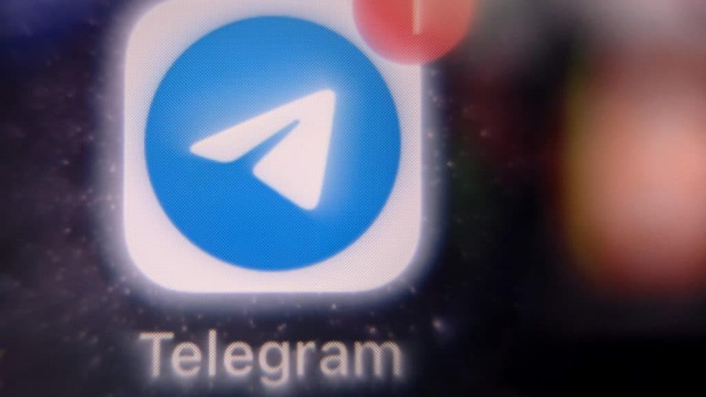 Kremlinul taie accesul rușilor la Telegram. Care este justificarea autorităților pentru această măsură împotriva celei mai folosite aplicații din Rusia?