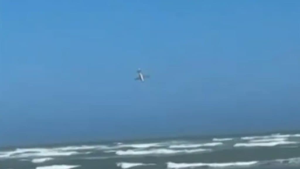 Tragedie în Australia: Turiștii asistă la prăbușirea unui avion, soldată cu trei victime în ocean