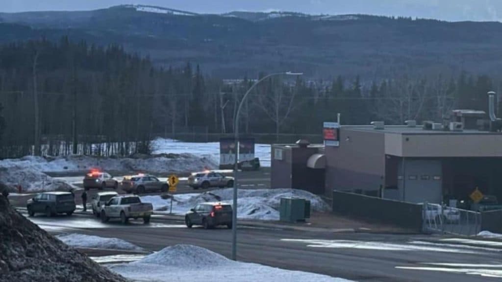 Întorsătura tragică a evenimentelor din Canada: nouă vieți pierdute, peste 25 de răniți. Suspecta „în rochie” a ales să pună capăt zilelor sale