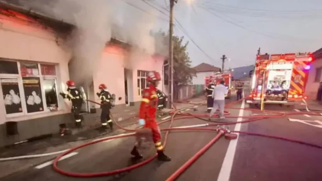 O provocare șocantă pe rețelele sociale: Incendiază-ți automobilul