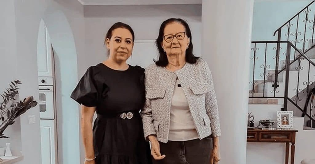 Oana Roman a commemorat doi ani de la plecarea mamei sale, prețuitei Mioara Roman: „Să le fie odihna veșnică tuturor celor care au trecut în neființă!”