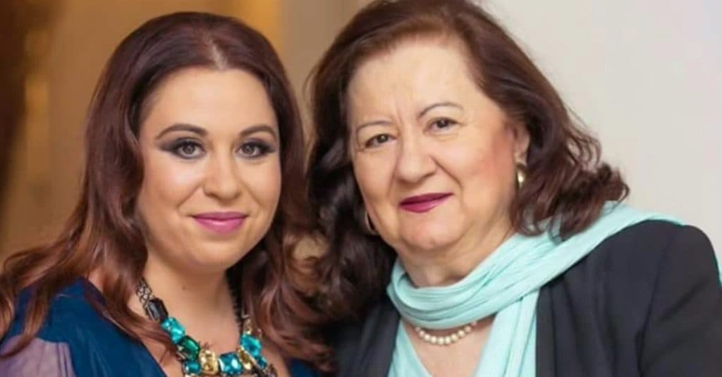 Oana Roman împărtășește o ultimă amintire alături de mama sa: „S-a stins copilăria mea”. Evoluția legăturii cu tatăl ei după plecarea Mioarei Roman