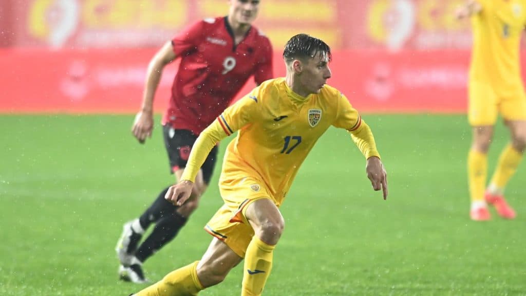 OFICIAL: Românul din echipa națională, transferat la Ferencváros pentru 1,3 milioane de euro