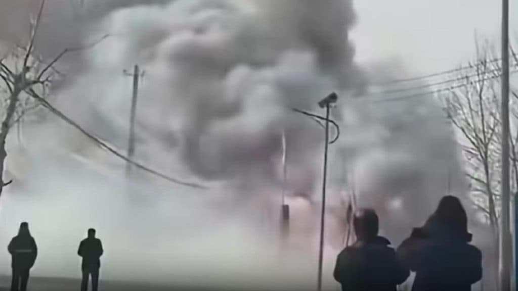 Tragedie în China: Opt vieți curmate după explozia devastatoare a unui magazin de artificii