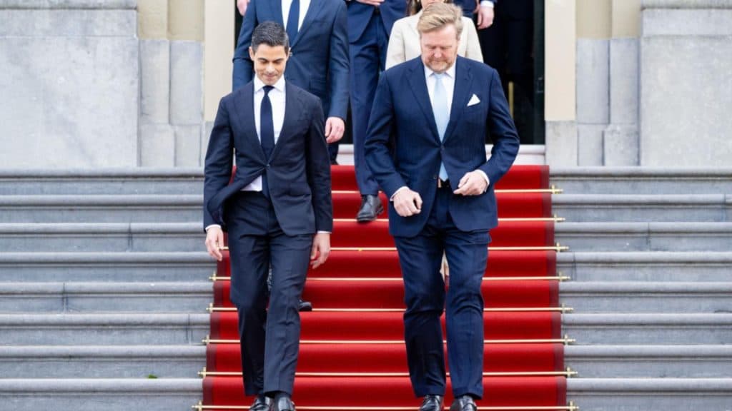 Eveniment deosebit la Haga: Un nou capitol istoric cu învestirea celui mai tânăr lider și primul prim-ministru deschis în legătură cu orientarea sa sexuală