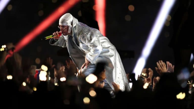 Bad Bunny va electriza pauza Super Bowl-ului din 2026 cu un concert spectaculos pe VOYO
