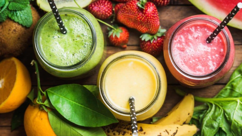 Soluții delicioase pentru a înfrunta oboseala iernii: băuturi naturale care îți reînvie energia