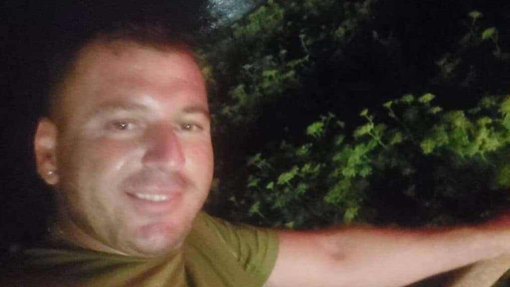 Tragedie în Italia: Un român de 39 de ani a pierdut viața într-un accident de muncă provocat de căderea unui trunchi de copac
