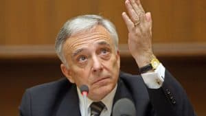 România se pregătește pentru un val de scumpiri în vară: Avertisment de la BNR despre încetinirea economiei