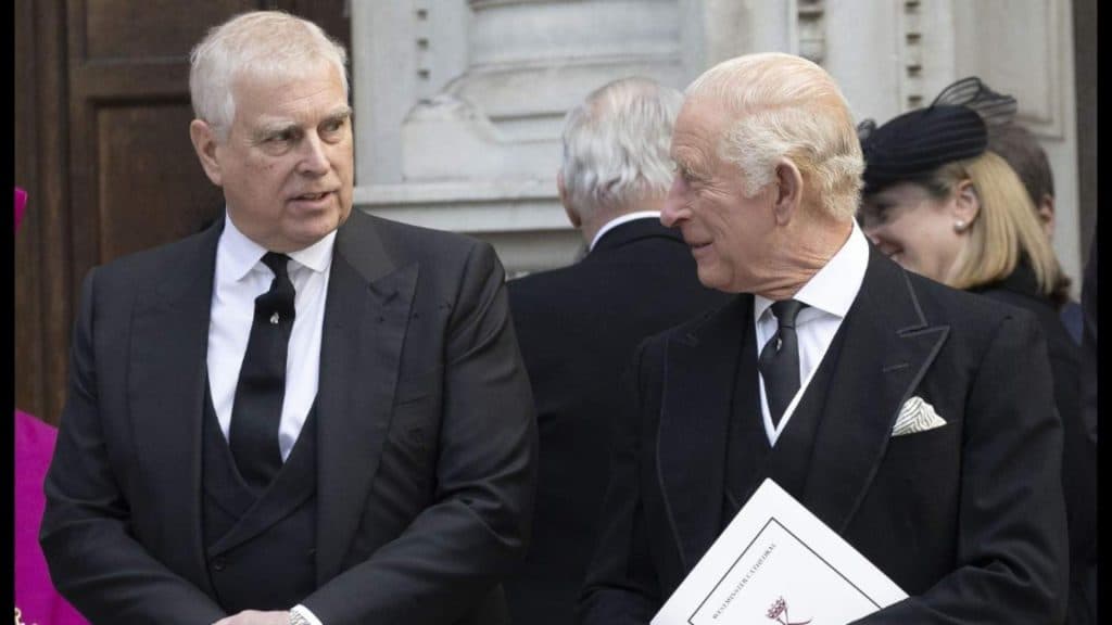 Se complică conexiunile Prințului Andrew cu personaje controversate. Regele Charles ar fi fost la curent din 2019 cu activitățile fratelui său