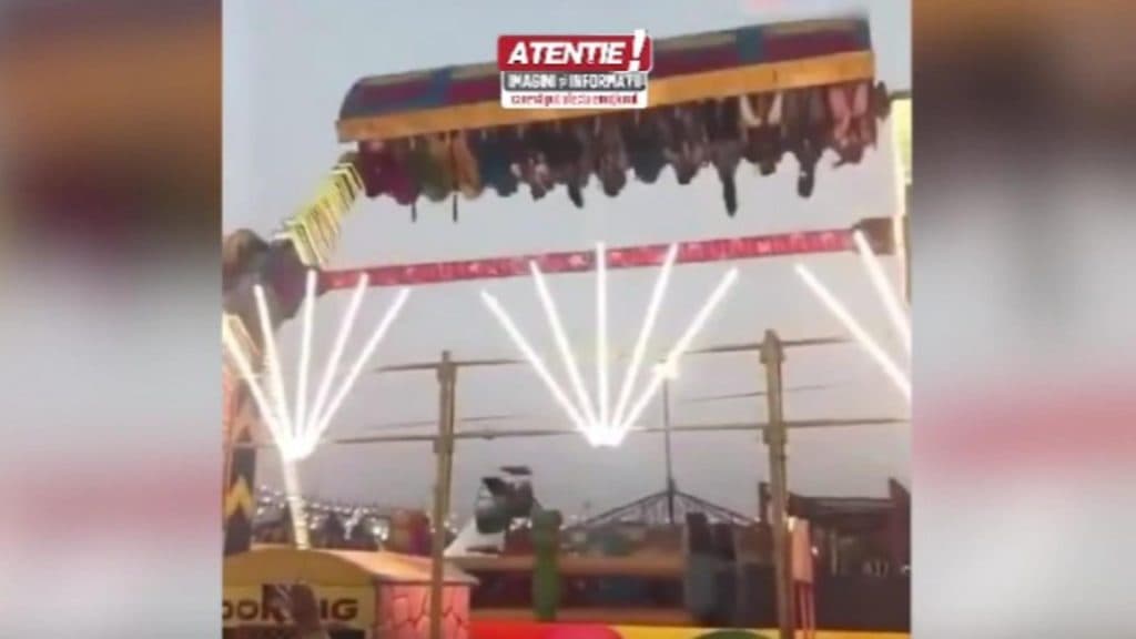 Tragedie la festival! Un deces și 13 răniți în urma căderii unui carusel în India