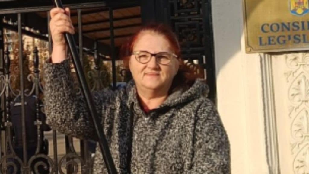 Întrebările soției Stegarului Dac: „Cine este responsabil pentru furtul votului nostru și haosul din țară?”
