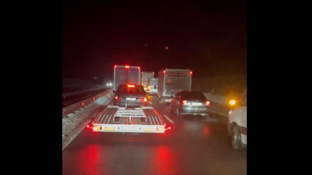 Acces îngreunat pe A3, în apropierea Moara Vlăsiei, din cauza unui accident cu multiple vehicule implicate