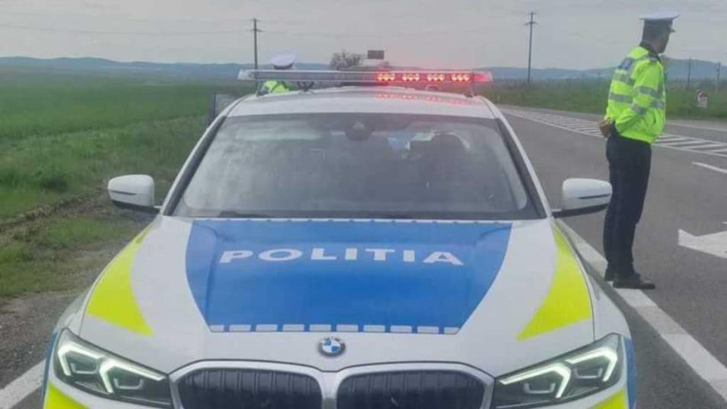 Restricții de circulație pe drumurile naționale din cauza viscolului și a accidentelor rutiere în diverse regiuni