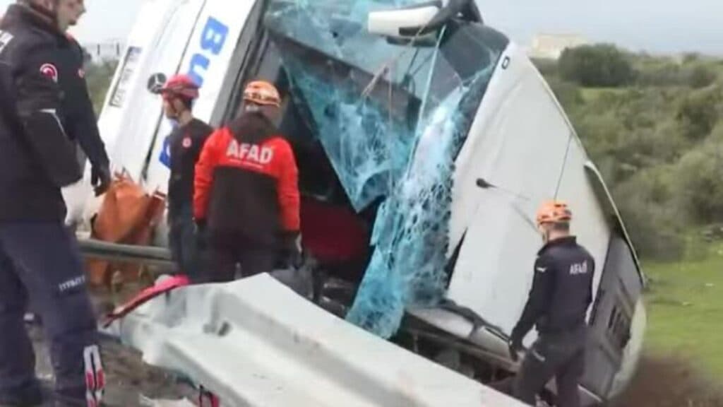 Tragedie în Turcia: Un autobuz scăpat de sub control a cauzat opt victime și 26 de răniți