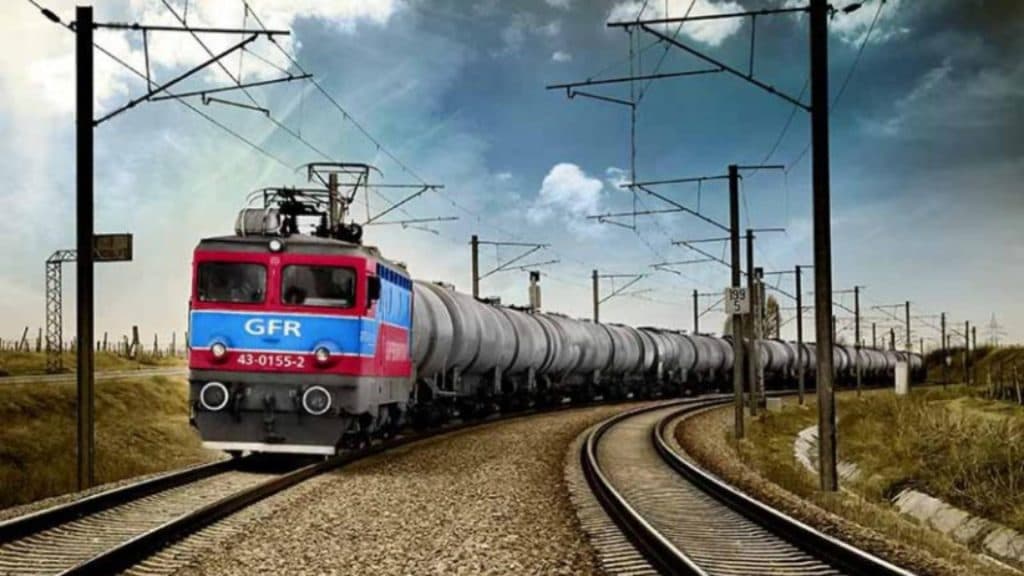Restricții de circulație pentru trenurile Arad – Oradea până pe 1 iunie: pasagerii vor fi preluați cu microbuze pe anumite segmente