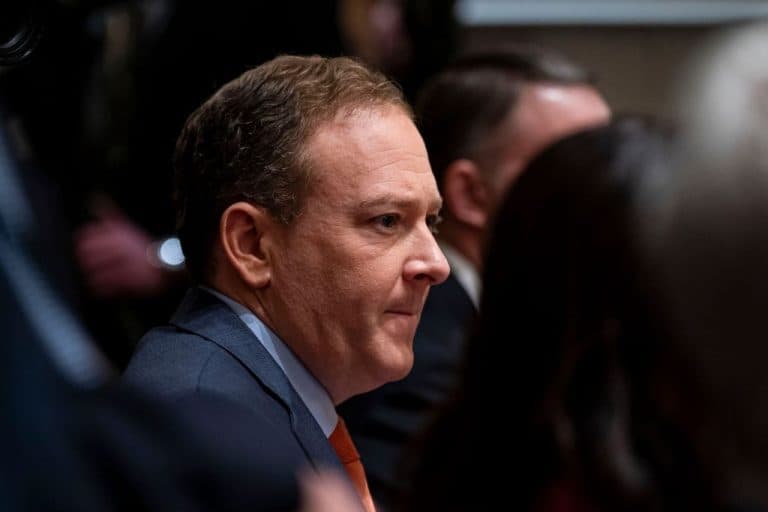 Trump vizează revocarea unei reglementări esențiale pentru poluarea aerului