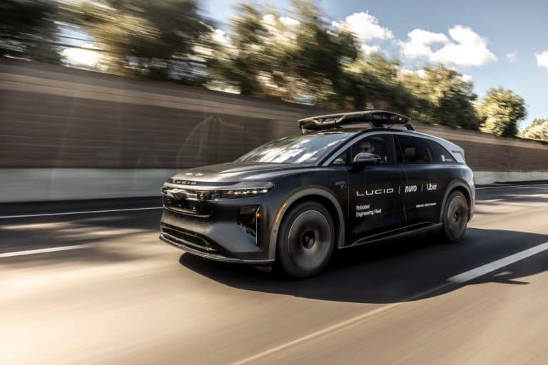 Noua divizie de vehicule autonome a Uber: o cursă pentru supraviețuire și șanse de succes
