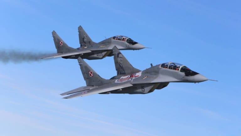 Zelenski anunță că Ucraina este pregătită să înlocuiască dronele cu avioane poloneze: câte MiG-29 ar putea ajunge în țară?