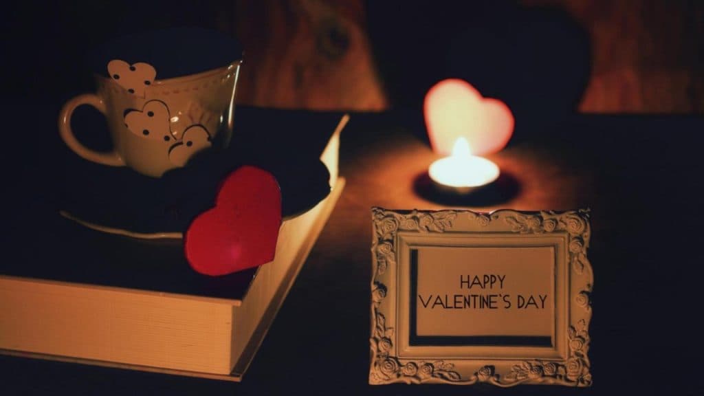 Valentine’s Day în atenția ANPC: Misiune de verificare a florilor, ciocolatei și bijuteriilor