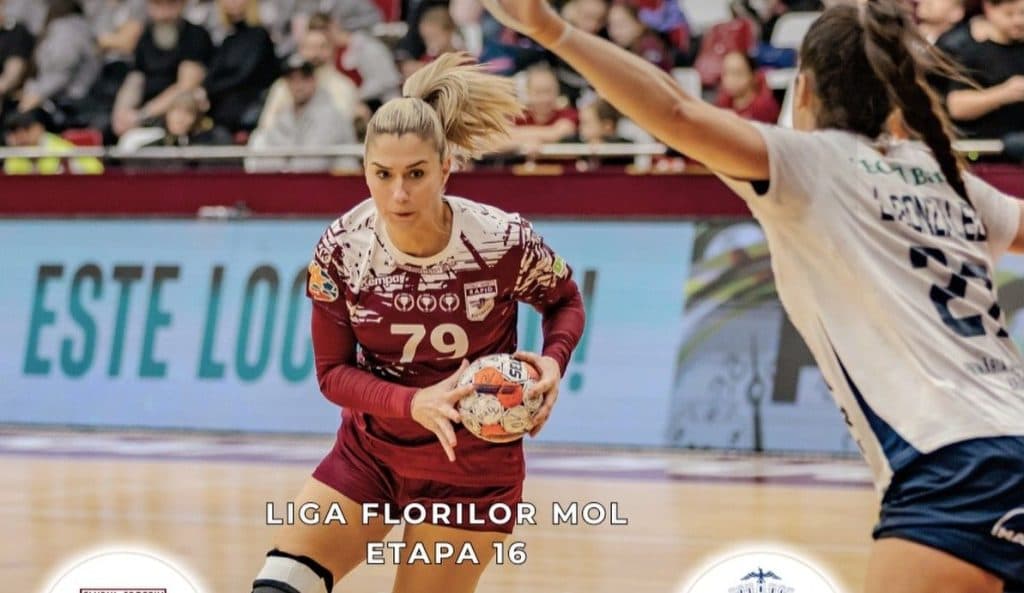Rapid își consolidează poziția în clasament după o victorie strălucitoare împotriva Craiovei, cu Olimpiu Moruțan în mijlocul suporterilor!