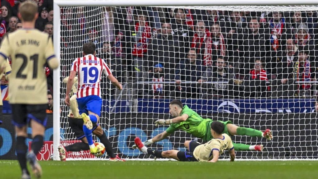Alerta de Groază pentru Fanii Barcelonei: 0-4 cu Atletico Madrid! Numai doi jucători catalani au scăpat de rușine