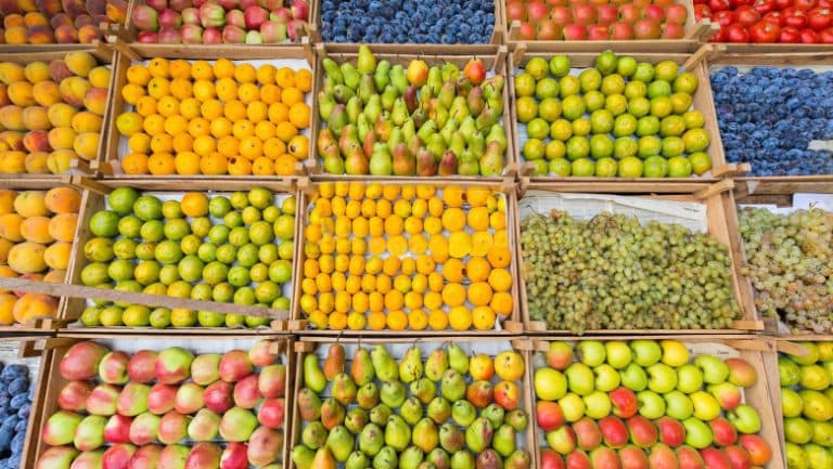 Alertă: Fructe contaminate cu pesticide descoperite în diverse județe. Care sunt produsele necorespunzătoare?