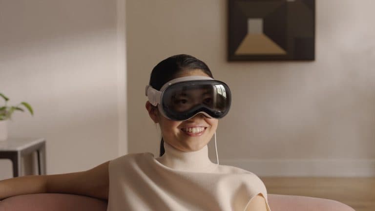 YouTube introduce în sfârșit o aplicație special concepută pentru Apple Vision Pro