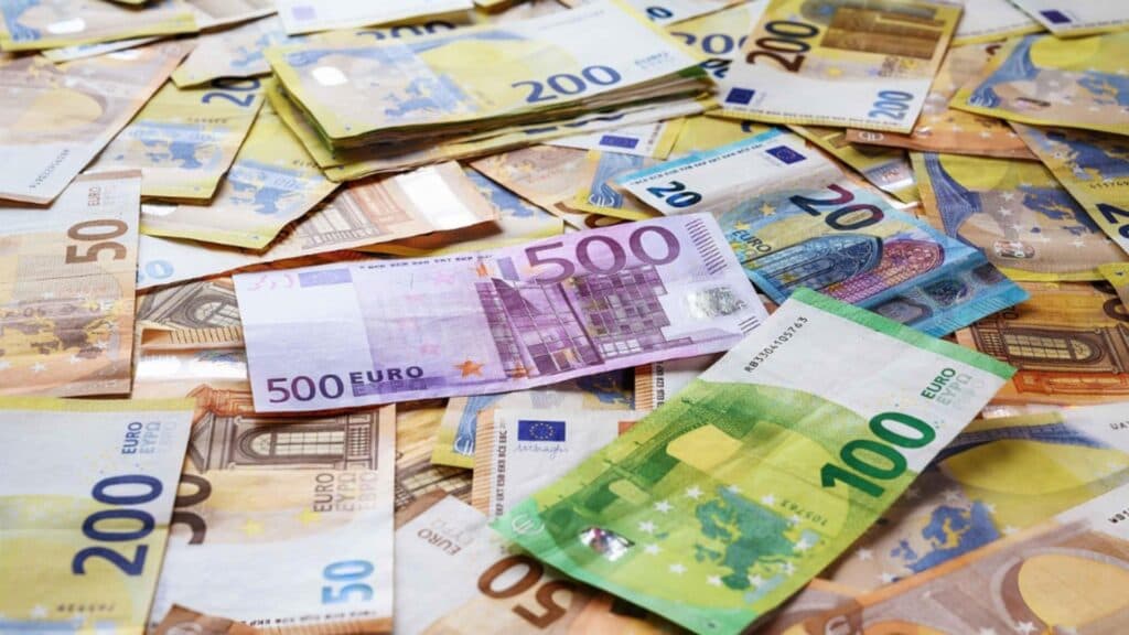 Zodiile care vor prospera financiar în perioada următoare. Surprize economice le așteaptă din direcții neașteptate