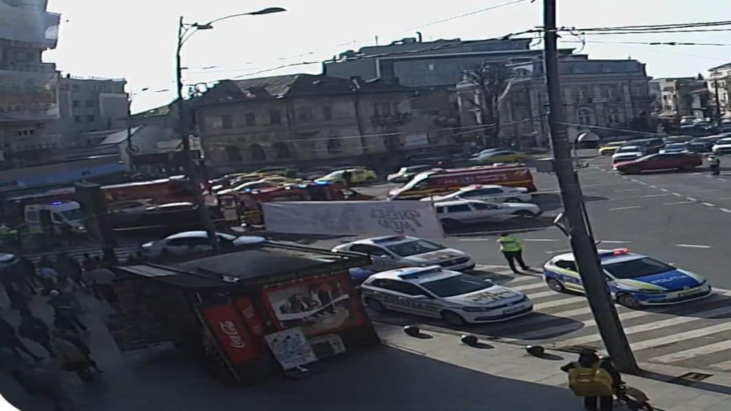 Tragedie în Piața Romană: un pieton a fost lovit de o mașină și se află în stare critică