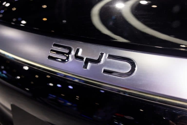 BYD lansează baterii pentru vehicule electrice cu încărcare rapidă de 5 minute, dar există o condiție