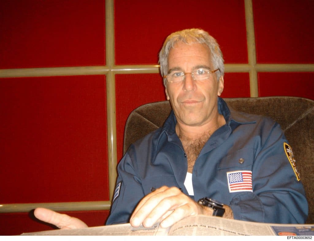 Informații surprinzătoare despre Epstein: o gardă a căutat pe Google cu puțin timp înainte de moartea sa, iar DOJ descoperă un fond misterios de bani