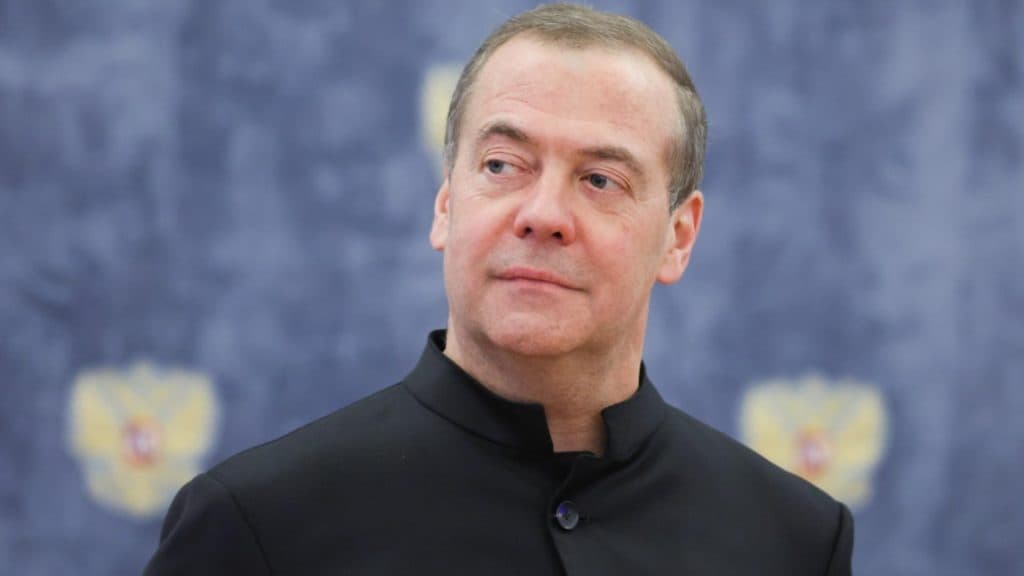 „Ironiile lui Medvedev: Rutte și declarațiile despre NATO în urma atacului cu rachetă din Turcia”
