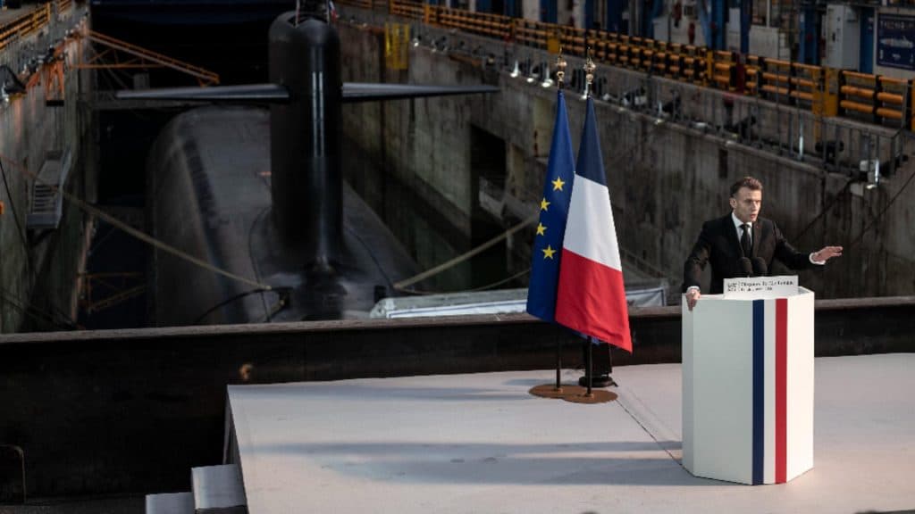 Franța își redefinește strategia nucleară în contextul unei crize globale: Emmanuel Macron subliniază necesitatea ca Europa să preia controlul asupra securității sale nucleare