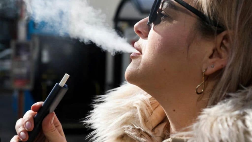 Țigările electronice și tutunul încălzit: aceeași toxicitate ca și țigările tradiționale