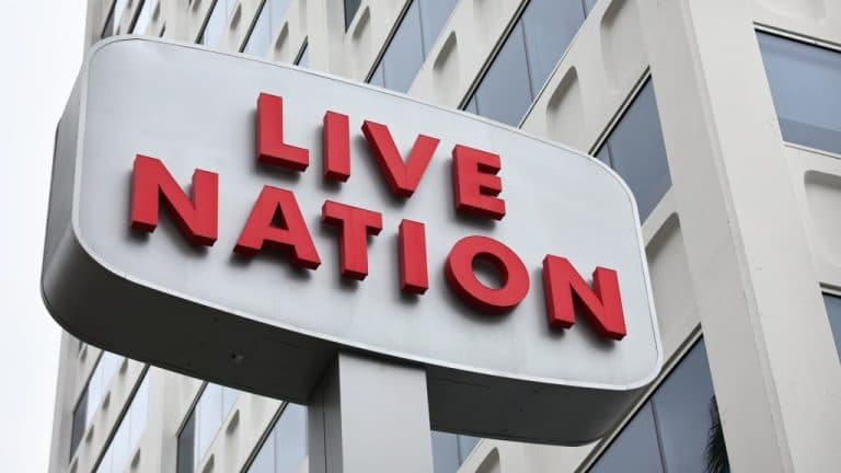 Se pare că Departamentul de Justiție nu va desființa fuziunea dintre Live Nation și Ticketmaster