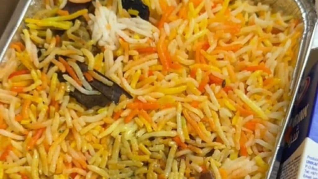 Ajutoare culinare pentru turiștii blocați în Dubai: Sprijin esențial din partea autorităților în mijlocul crizei din Orientul Mijlociu