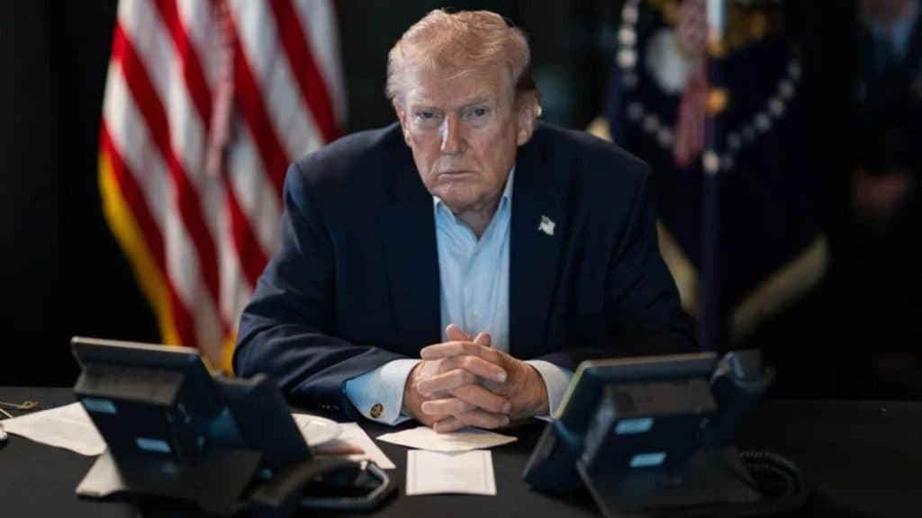 „Faza decisivă a conflictului cu Iranul: Donald Trump anunță că marele val nu a sosit încă.”