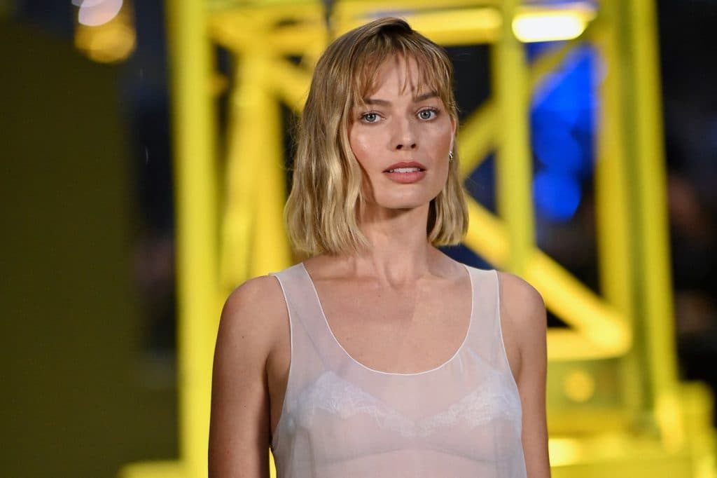 Margot Robbie, transformată! Actrița, subiect de controverse pentru utilizarea injecțiilor de slăbire