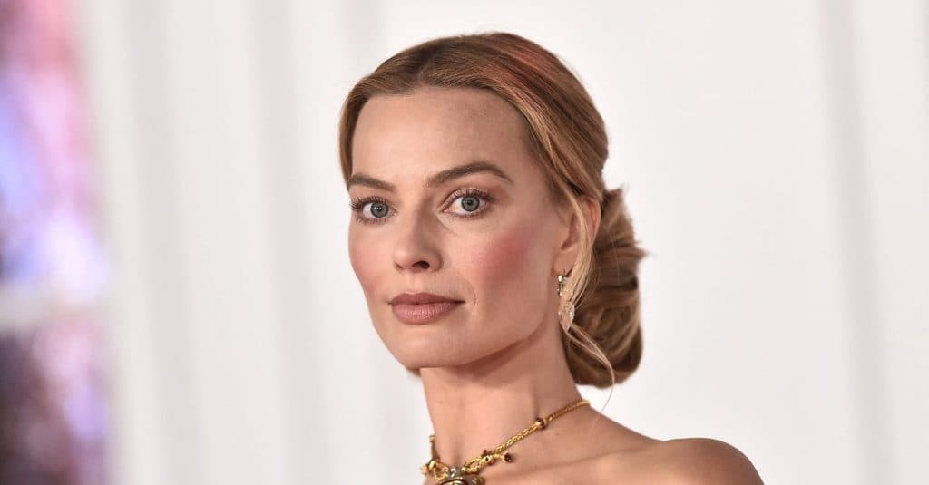 Margot Robbie își reinventează stilul la Săptămâna Modei de la Paris, stârnind controverse: „Nu mi-a venit să cred că este ea.”