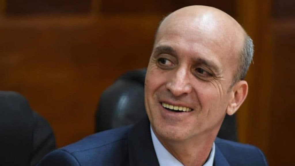 Ministerul Educației: Studenții din Focșani, izolați în Dubai, suspină după întoarcerea acasă