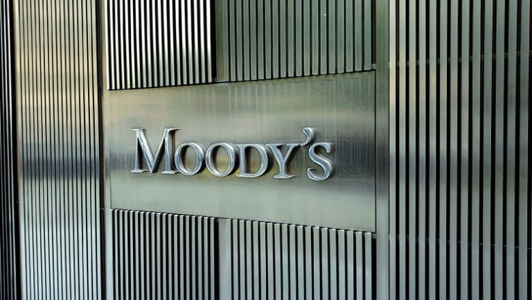 România este în pericol de retrogradare din partea Moody’s dacă planul de consolidare fiscală nu este aplicat corespunzător