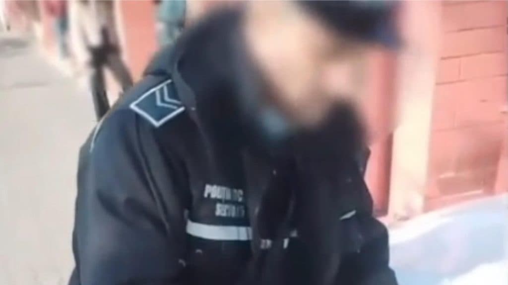 Tensiuni în Sectorul 5: Un agent de poliție internat după ce a fost accidentat de o șoferiță. Cauza disputei