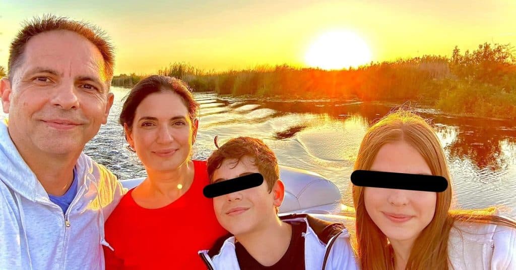 Povestea unei iubiri de două decenii: Dan Negru își împărtășește secretele căsniciei și recunoștința față de soția sa