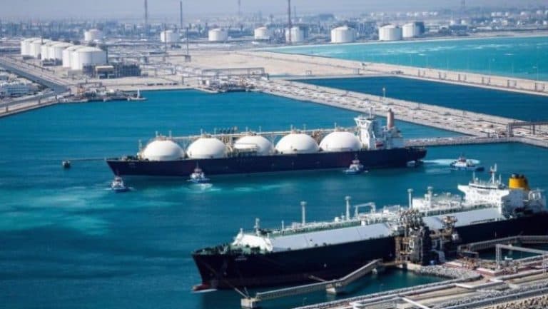 Shell anunță forță majoră în livrările de GNL din Qatar, ca urmare a suspendării producției