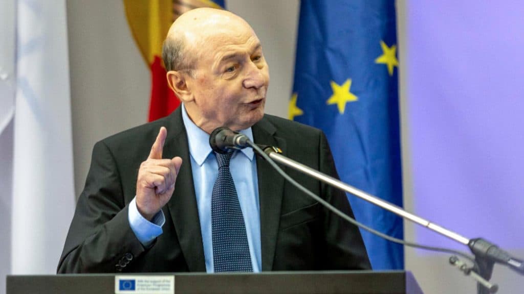 Traian Băsescu trage un semnal de alarmă: „Iranul este tot mai aproape de a dobândi arma nucleară!”
