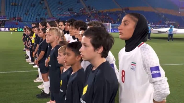 Trump solicită Australiei să acorde refugiu fotbalistelor din echipa națională a Iranului