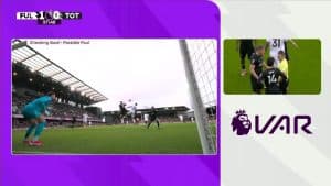 Controversa momentului: Radu Drăgușin și deschiderea scorului în duelul Fulham – Tottenham
